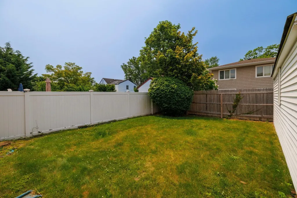 2430 Loft Avenue Baldwin NY 11510