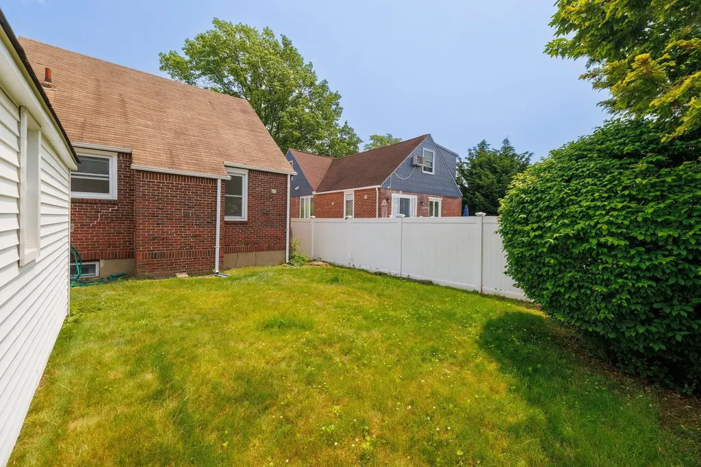 2430 Loft Avenue Baldwin NY 11510