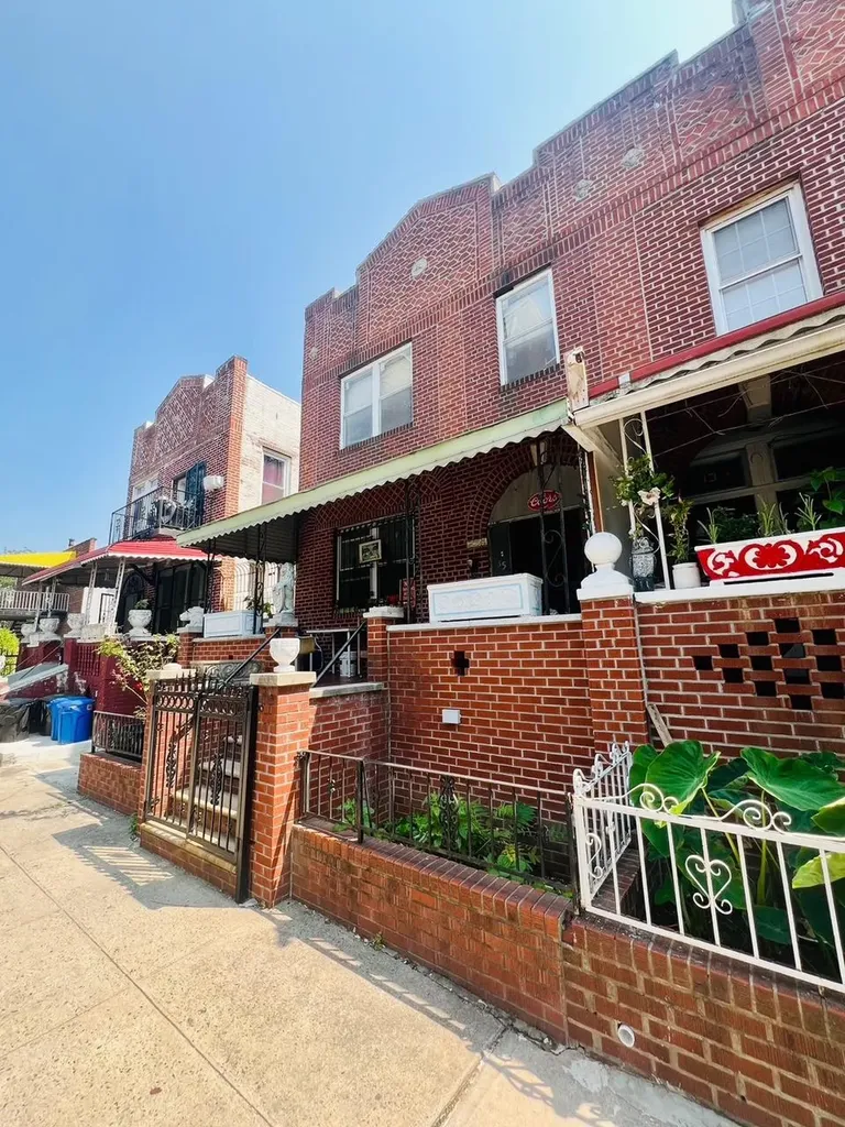 1350 Croes Avenue Bronx NY 10472