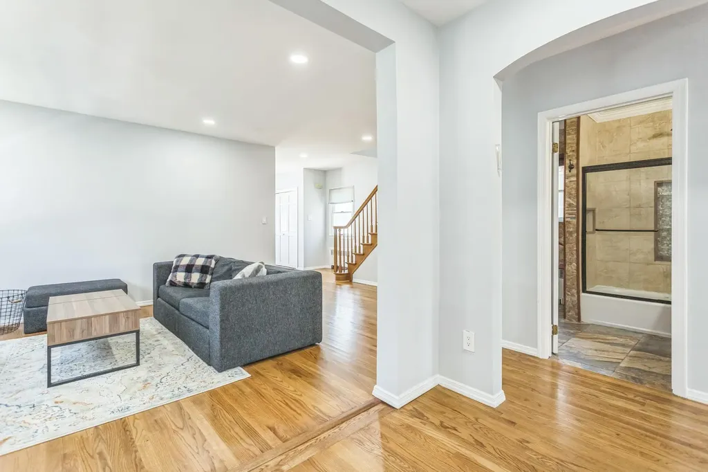 55 West Avenue Lawrence NY 11559