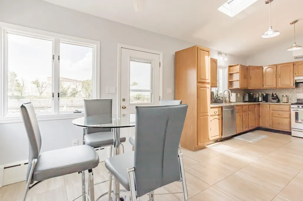 55 West Avenue Lawrence NY 11559