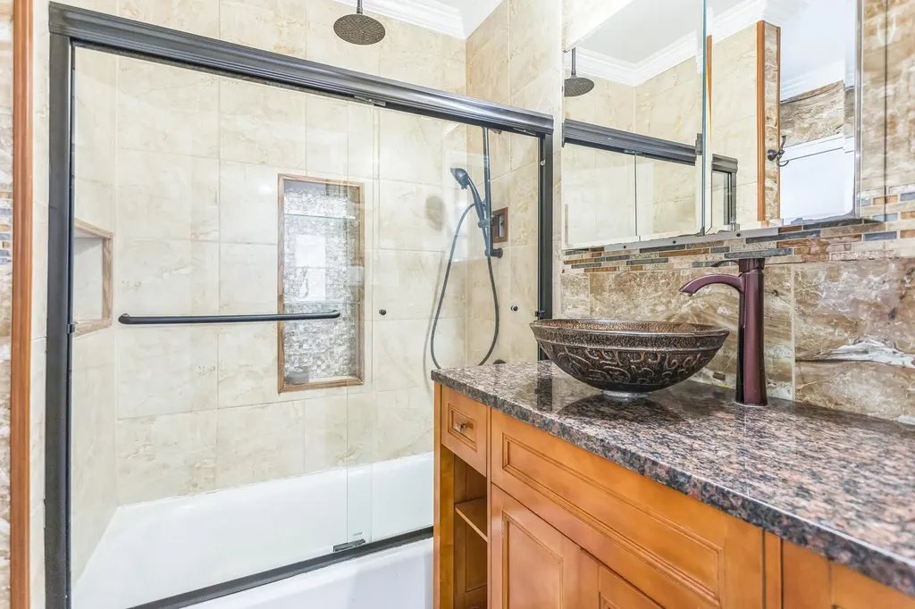 55 West Avenue Lawrence NY 11559
