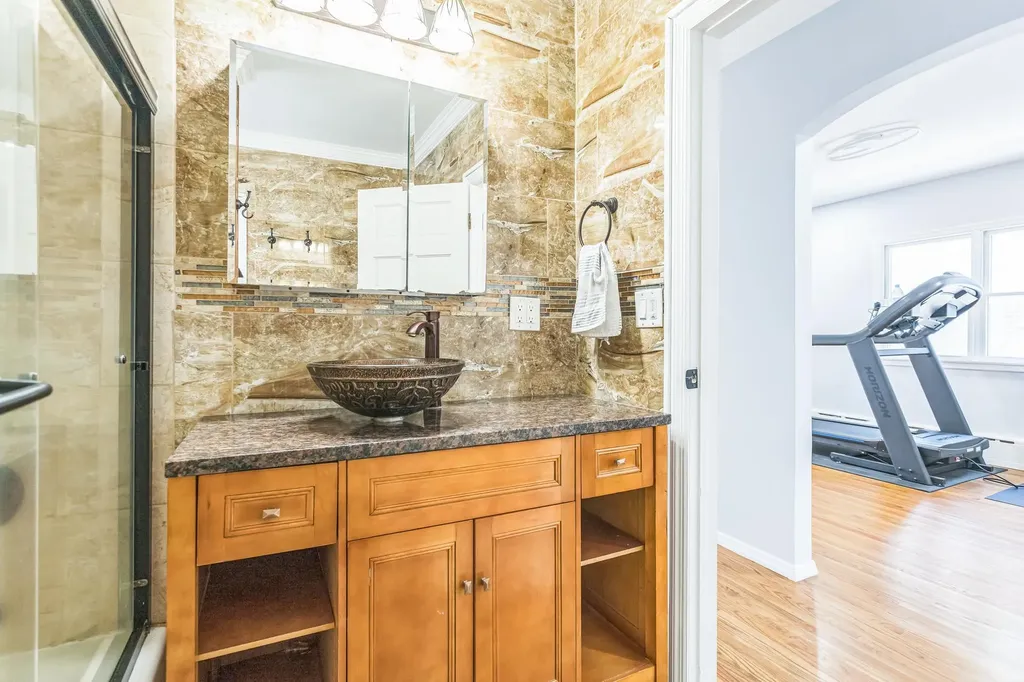 55 West Avenue Lawrence NY 11559