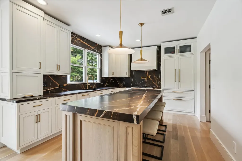3 Sugar Maple Court Dix Hills NY 11746