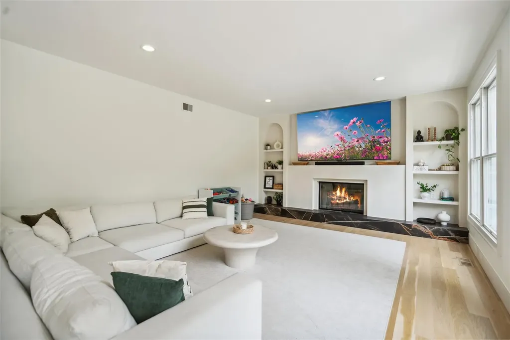 3 Sugar Maple Court Dix Hills NY 11746