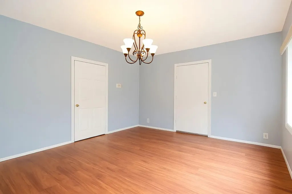 13421 Hawtree Street Ozone Park NY 11417