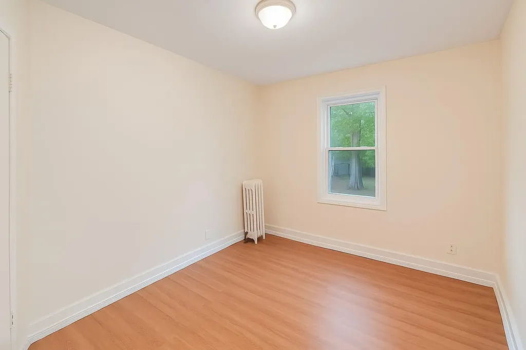13421 Hawtree Street Ozone Park NY 11417