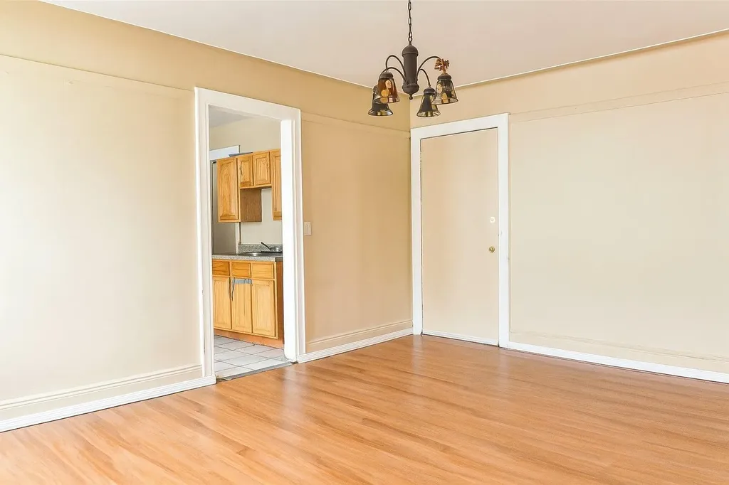 13421 Hawtree Street Ozone Park NY 11417