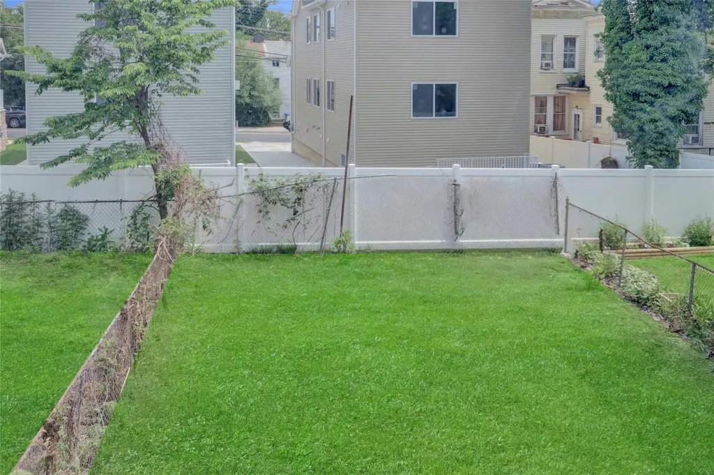 161 Wright Street Staten Island NY 10304