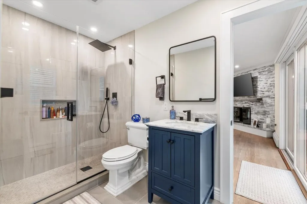 105 Shoreham Way Merrick NY 11566