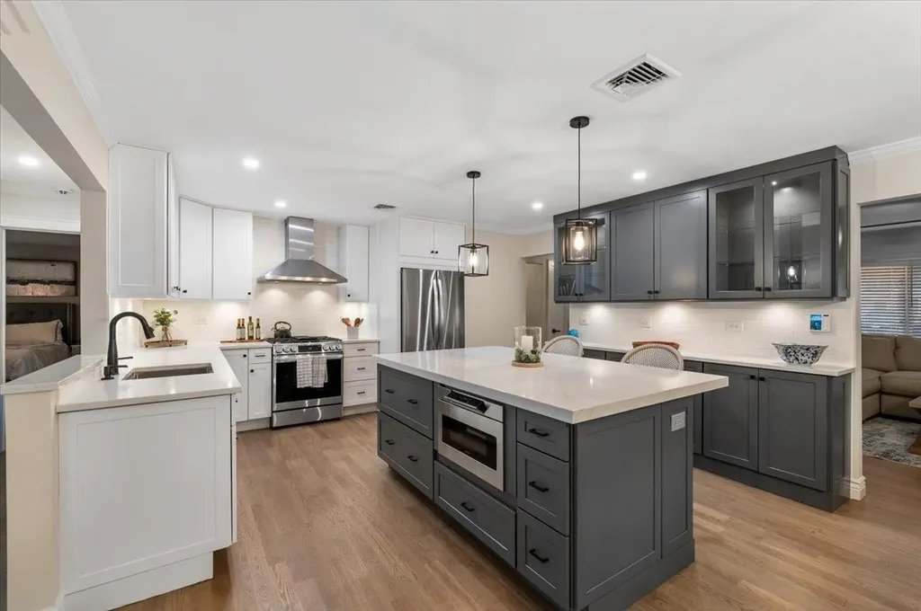 105 Shoreham Way Merrick NY 11566