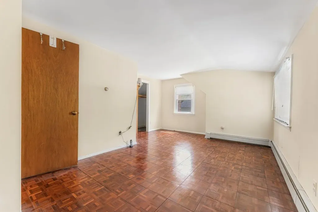 17 Linn Place Yonkers NY 10705