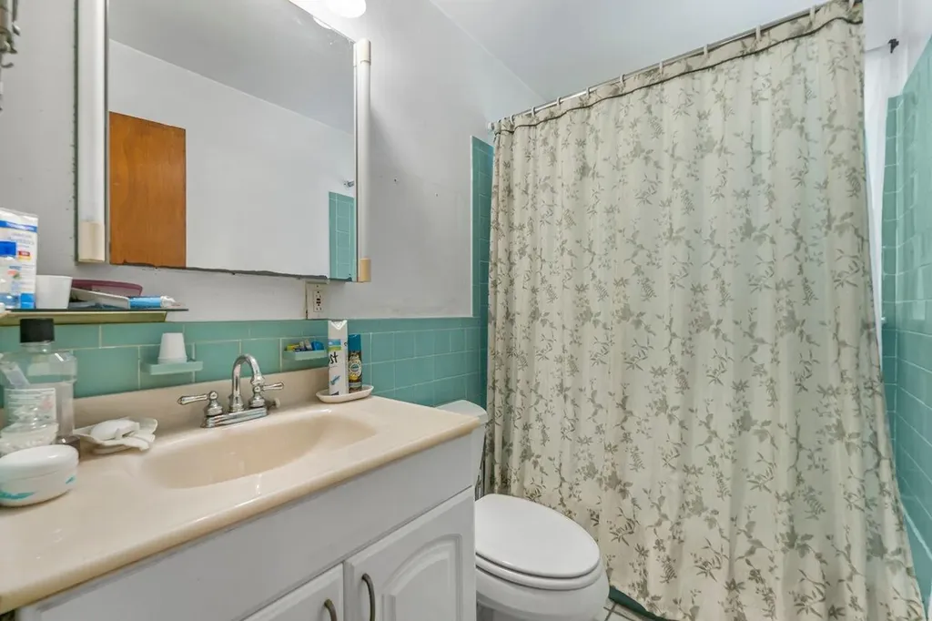 17 Linn Place Yonkers NY 10705