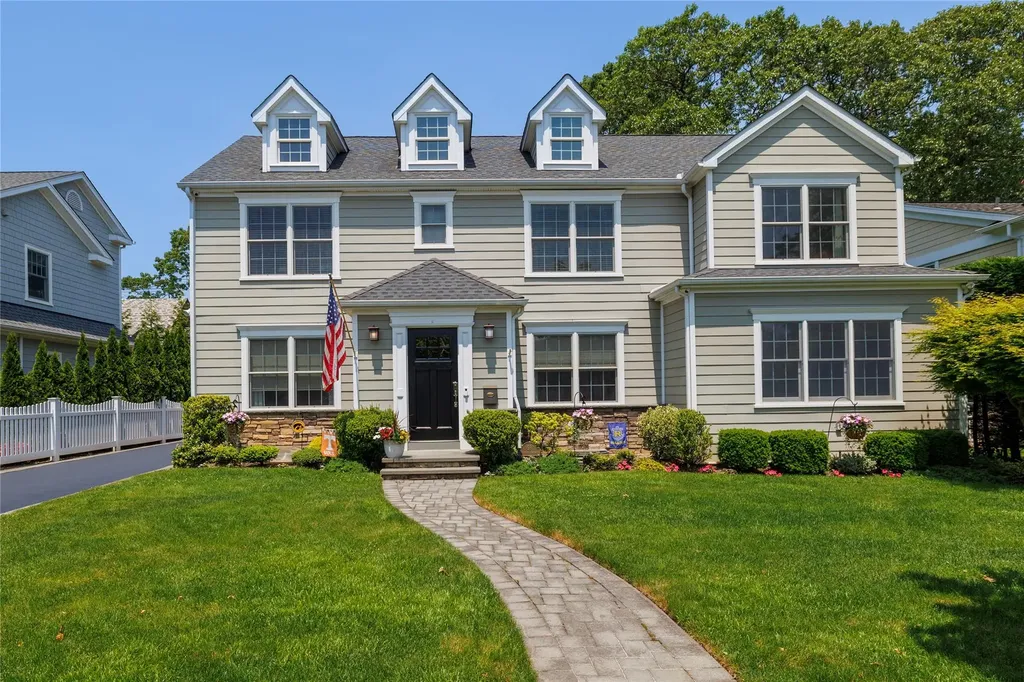 59 Fountain Avenue Rockville Centre NY 11570