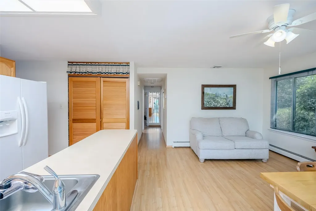 37 Glenmere Lane Coram NY 11727