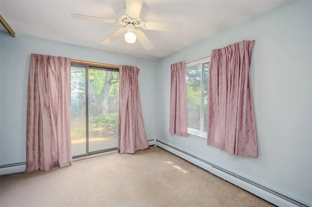 37 Glenmere Lane Coram NY 11727