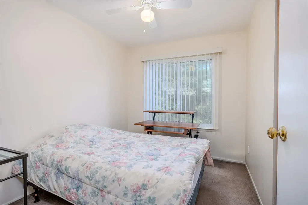 37 Glenmere Lane Coram NY 11727