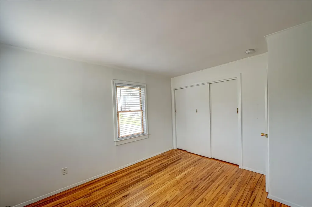 40 Robert Street Babylon NY 11702