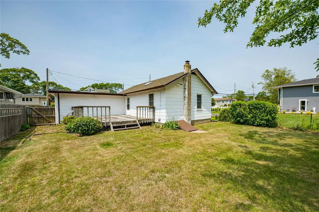 40 Robert Street Babylon NY 11702