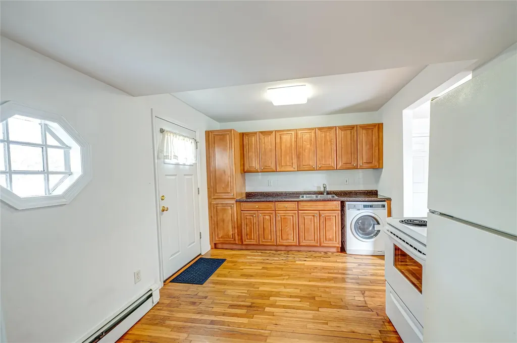 40 Robert Street Babylon NY 11702