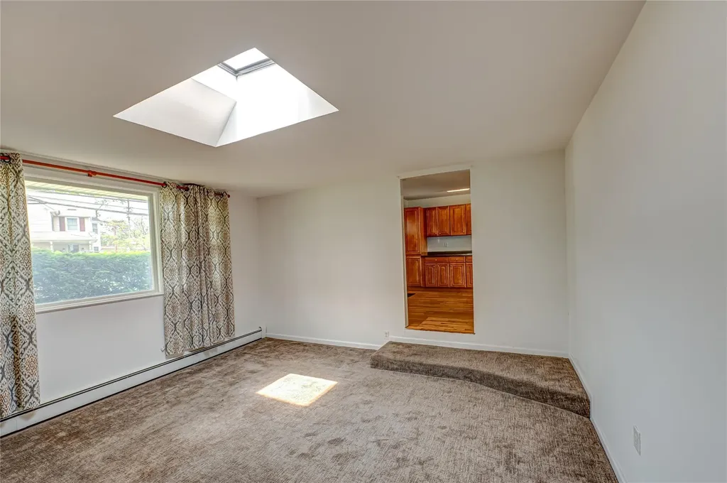 40 Robert Street Babylon NY 11702