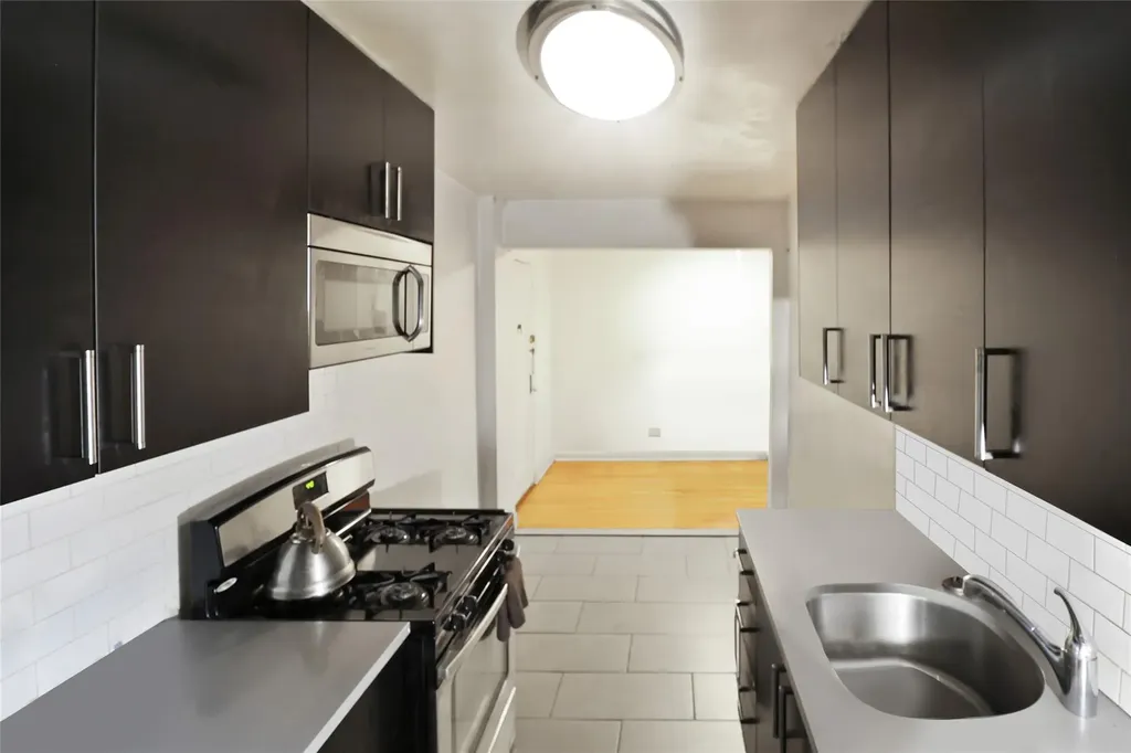 2105 Wallace Avenue Bronx NY 10462