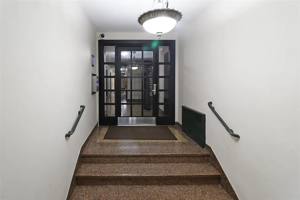 2105 Wallace Avenue Bronx NY 10462
