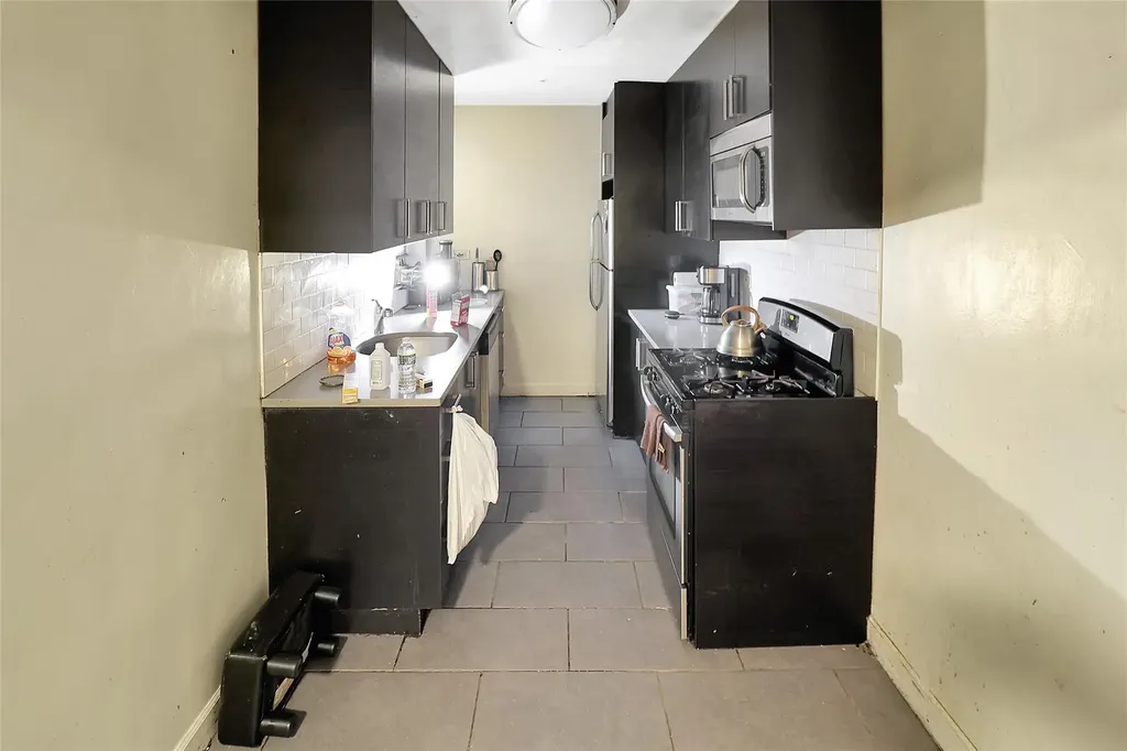 2105 Wallace Avenue Bronx NY 10462