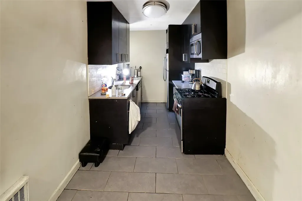 2105 Wallace Avenue Bronx NY 10462