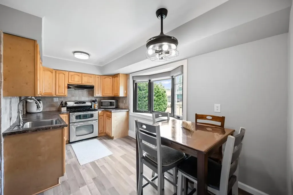 220 Farhan Lane North Babylon NY 11703