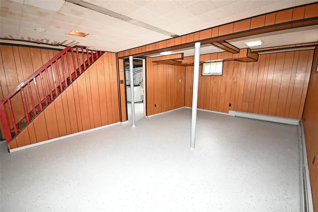 57 Netherwood Drive Albertson NY 11507