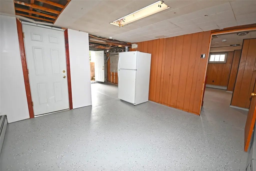 57 Netherwood Drive Albertson NY 11507