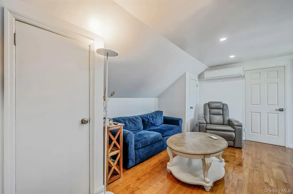 859 Franklin Avenue Valley Stream NY 11580