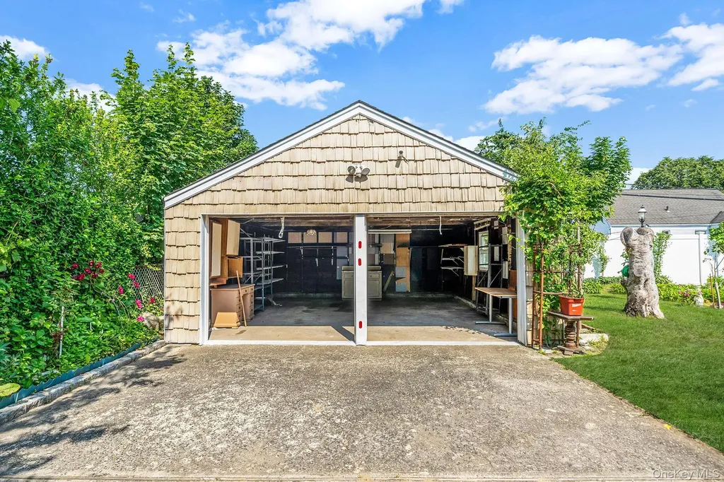 859 Franklin Avenue Valley Stream NY 11580