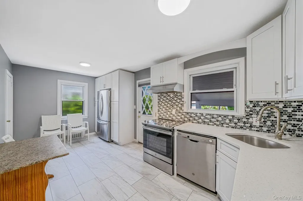 859 Franklin Avenue Valley Stream NY 11580