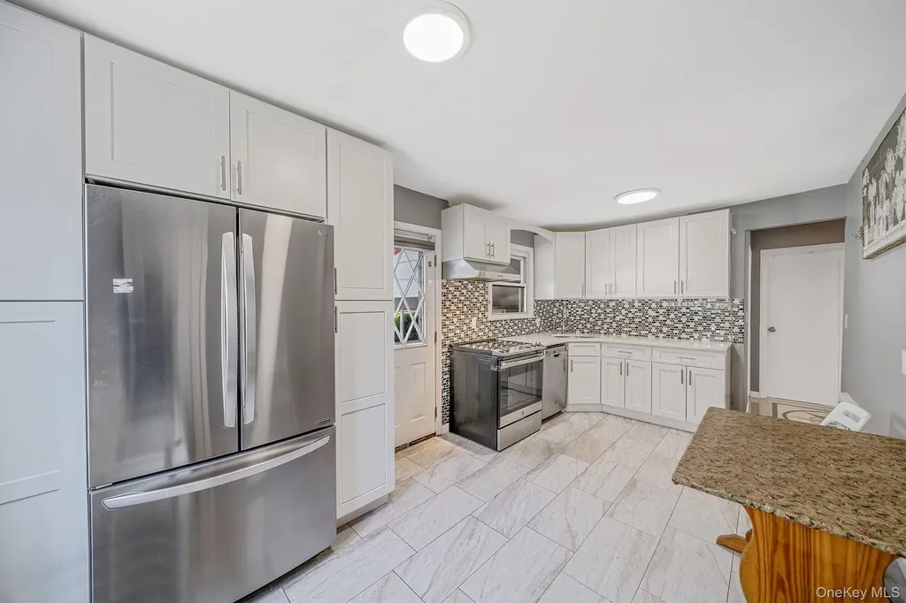 859 Franklin Avenue Valley Stream NY 11580