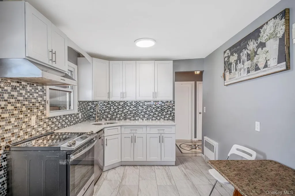 859 Franklin Avenue Valley Stream NY 11580