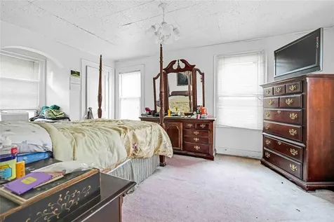 11480 178th Place Addisleigh Park NY 11434