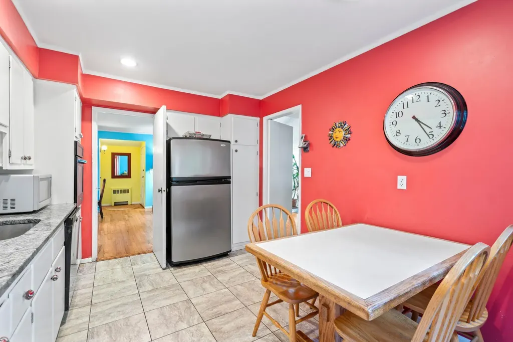 9 Brookside Drive Huntington NY 11743