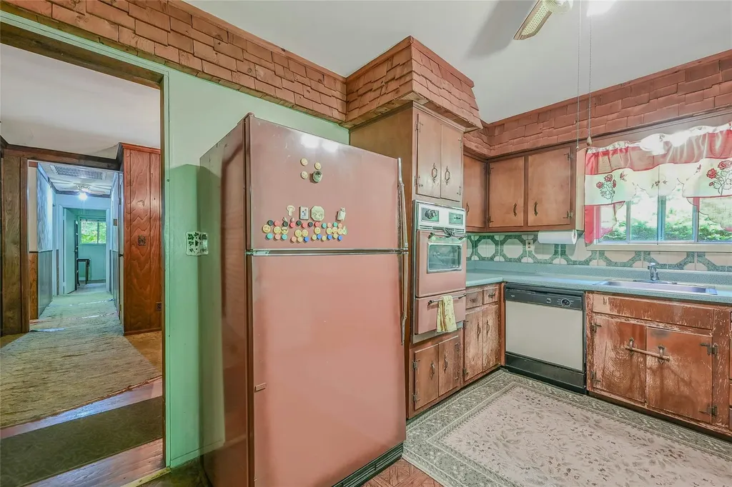 10 Moonedge Road Northport NY 11768
