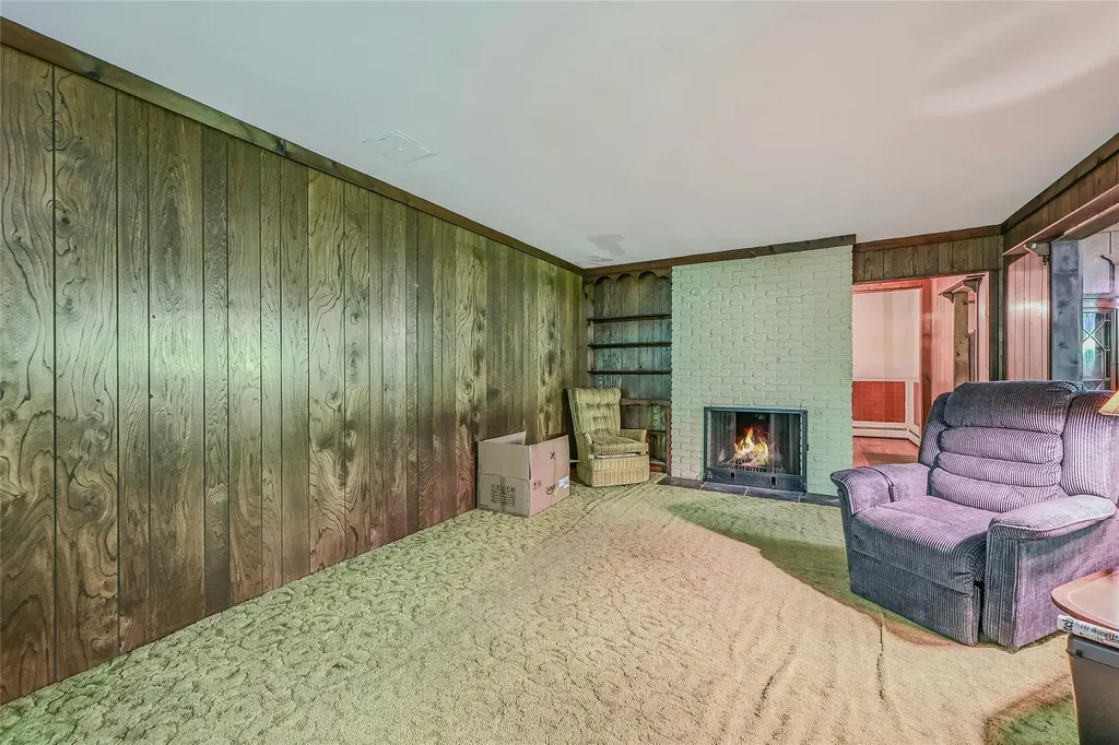 10 Moonedge Road Northport NY 11768