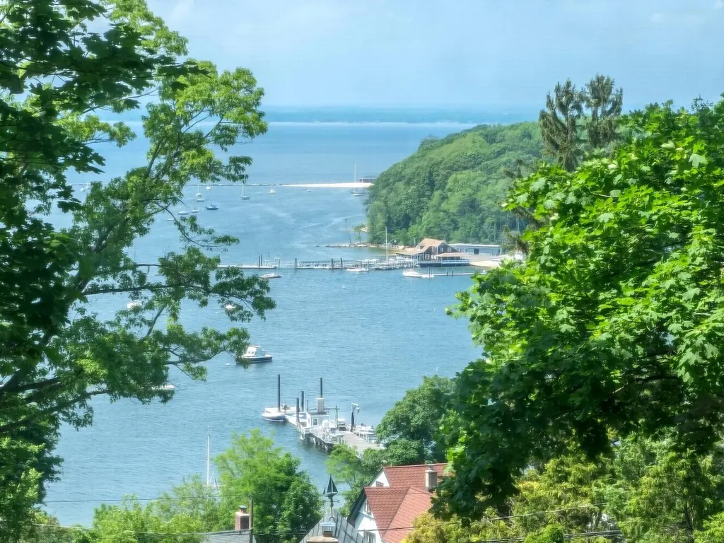 42 Central Avenue Sea Cliff NY 11579