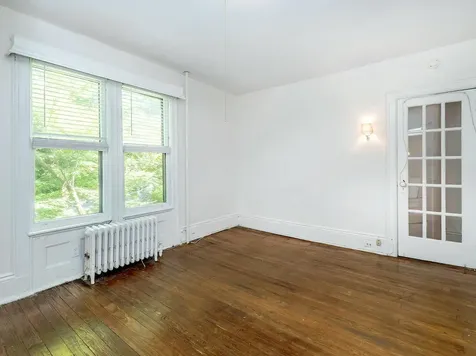 42 Central Avenue Sea Cliff NY 11579