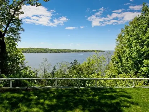 42 Central Avenue Sea Cliff NY 11579