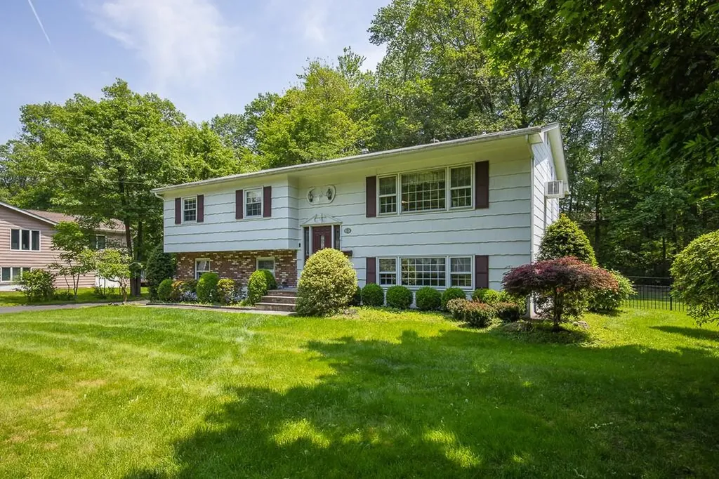 74 Eberling Drive New City NY 10956