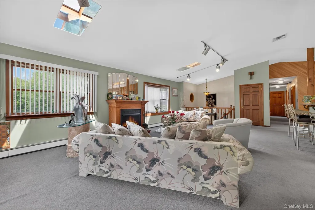 83 Dosen Road Middletown NY 10940