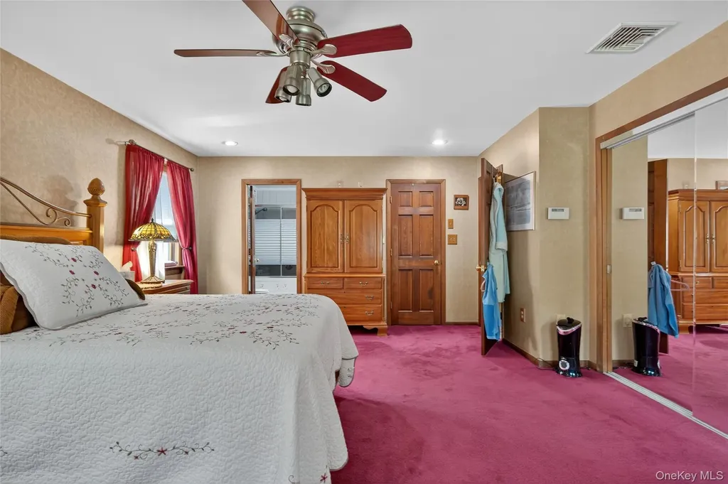 83 Dosen Road Middletown NY 10940