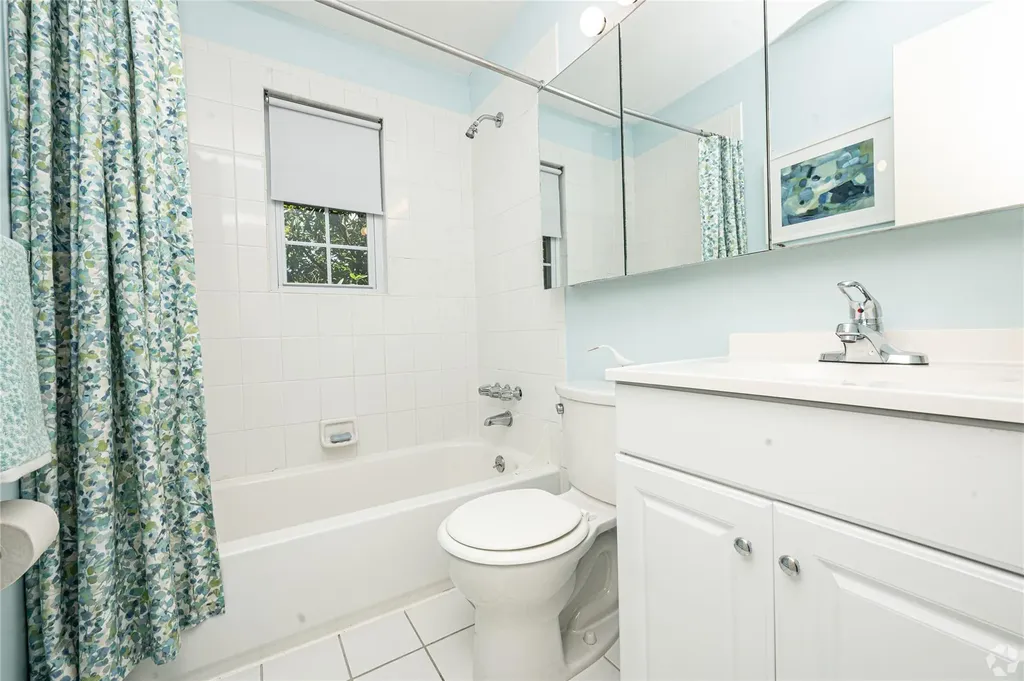 416 Marine Lane West Babylon NY 11704