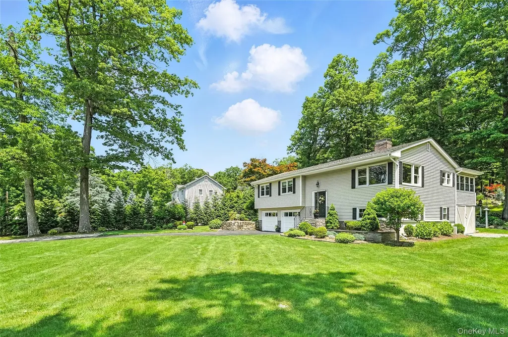 69 Clove Brook Drive Cold Spring NY 10516