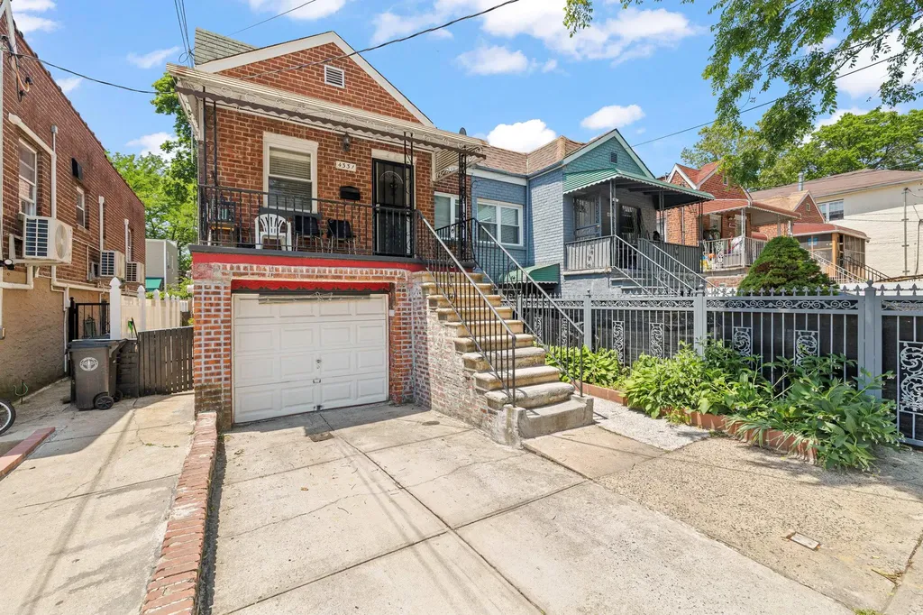 4331 Wilder Avenue Bronx NY 10466